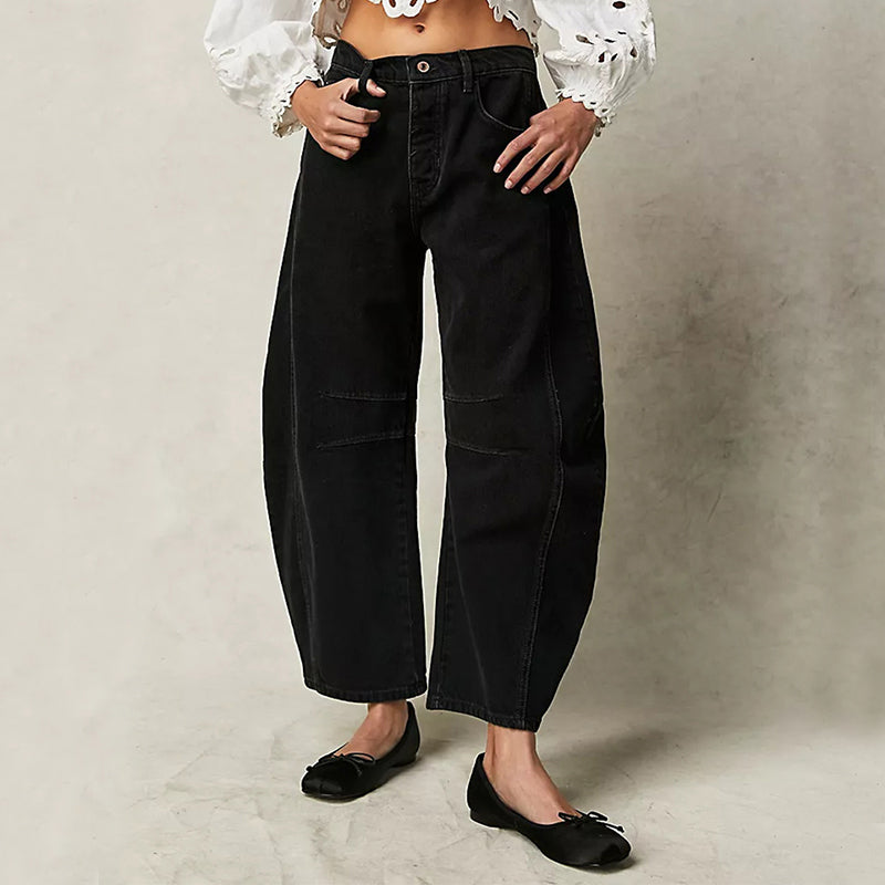 Marcella | Barrel-Leg Jeans With Curved Seams