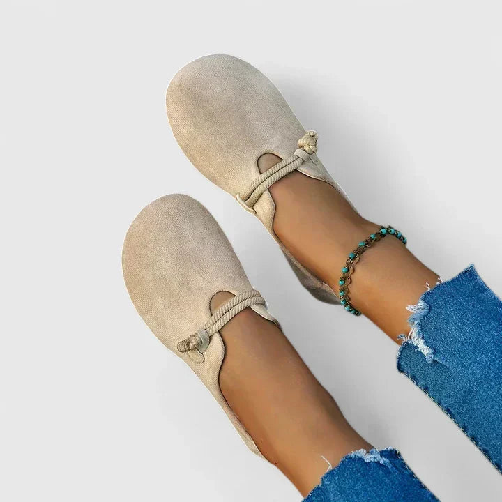 Kira | Round-Toe Flats With Rope Strap