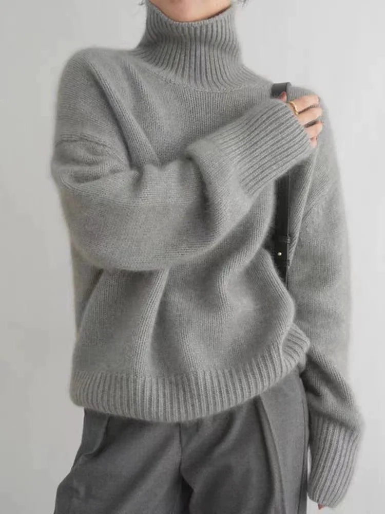 Dana | Warm Roll Neck Sweater With Ribbed Cuffs