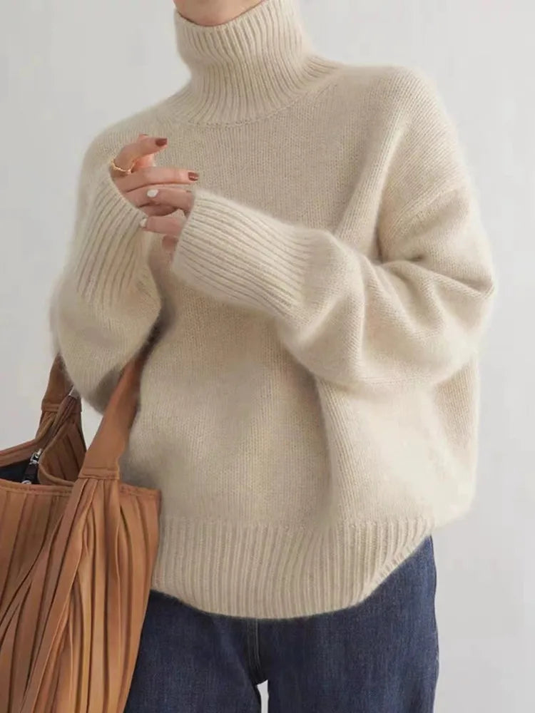 Dana | Warm Roll Neck Sweater With Ribbed Cuffs