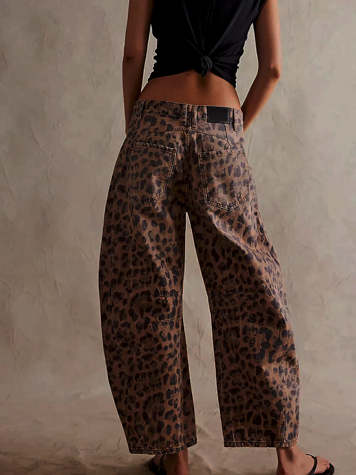 Celia | High-Waisted Barrel-Leg Jeans