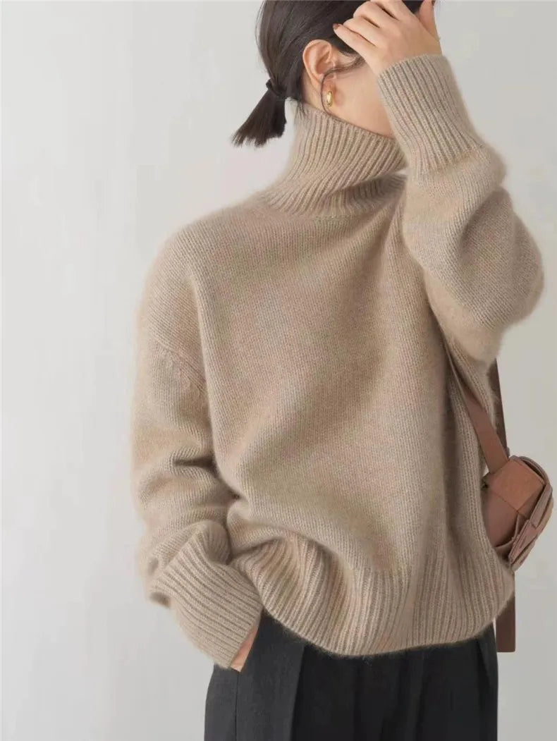 Dana | Warm Roll Neck Sweater With Ribbed Cuffs