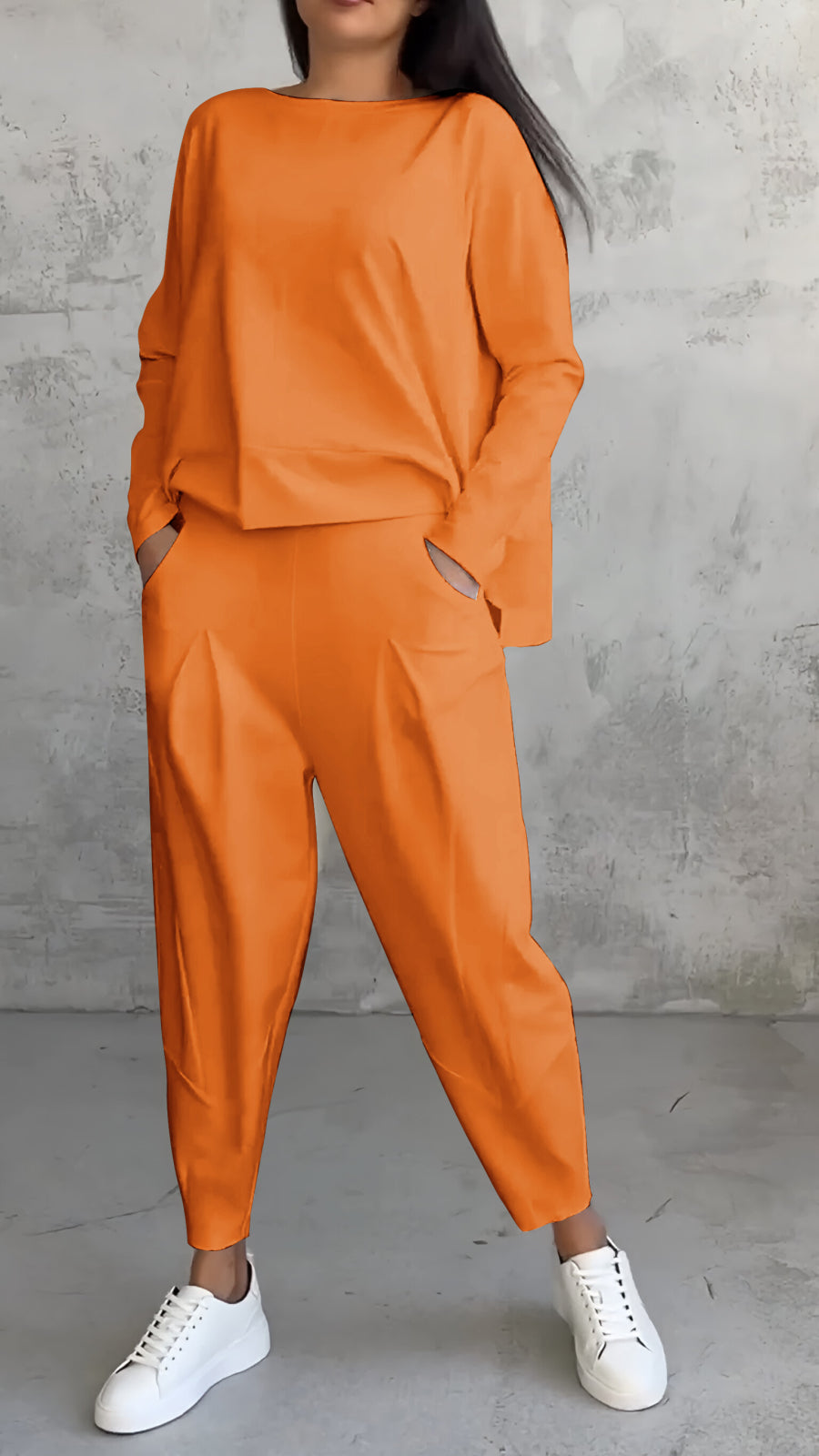 Calla | Crop Sweatshirt And Cargo Jogger Set