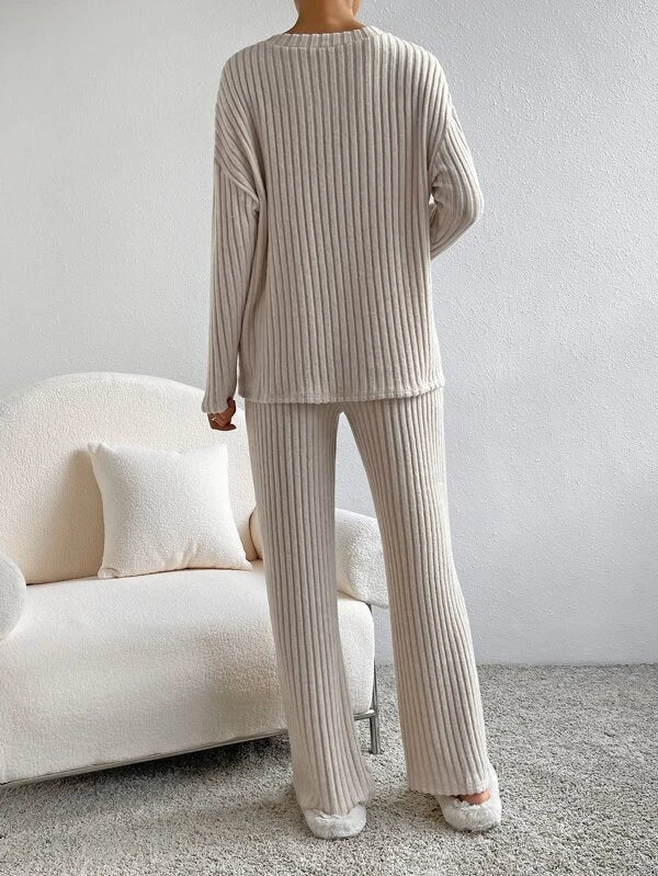 Petra | Ribbed Knit V-Neck Sweater And Pants Set
