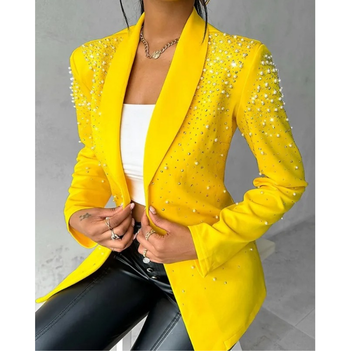 Fiona | Slim Blazer With Pearl Details